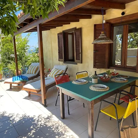 Дом отдыха Meraki House